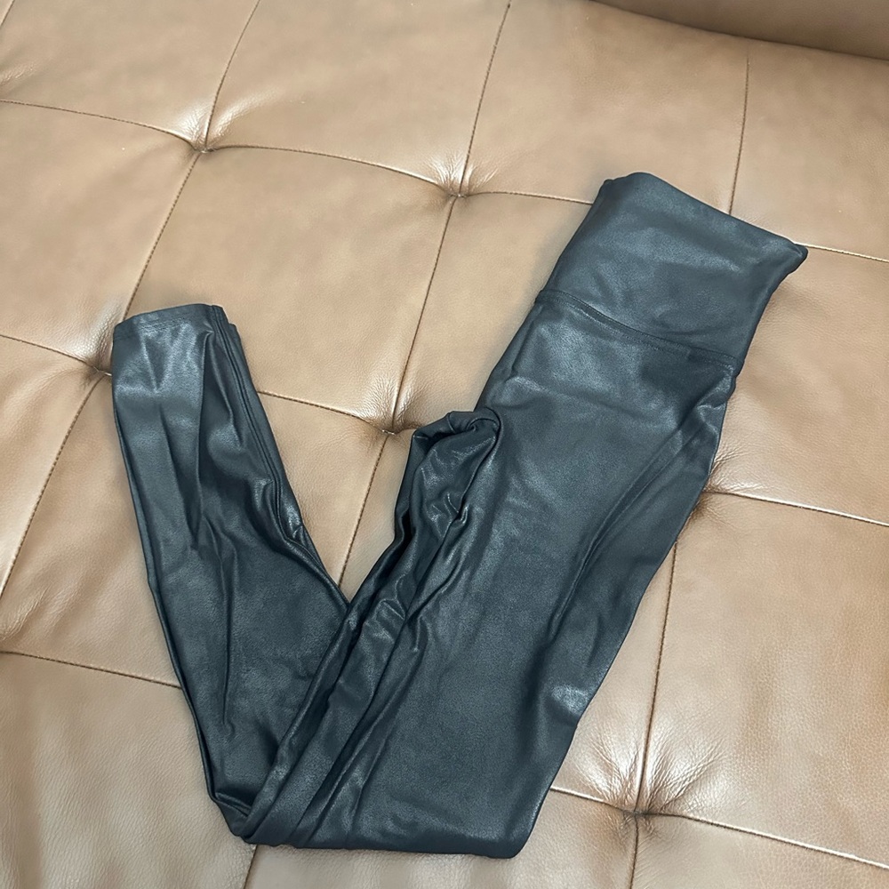 SPANX Classic Black Leggings